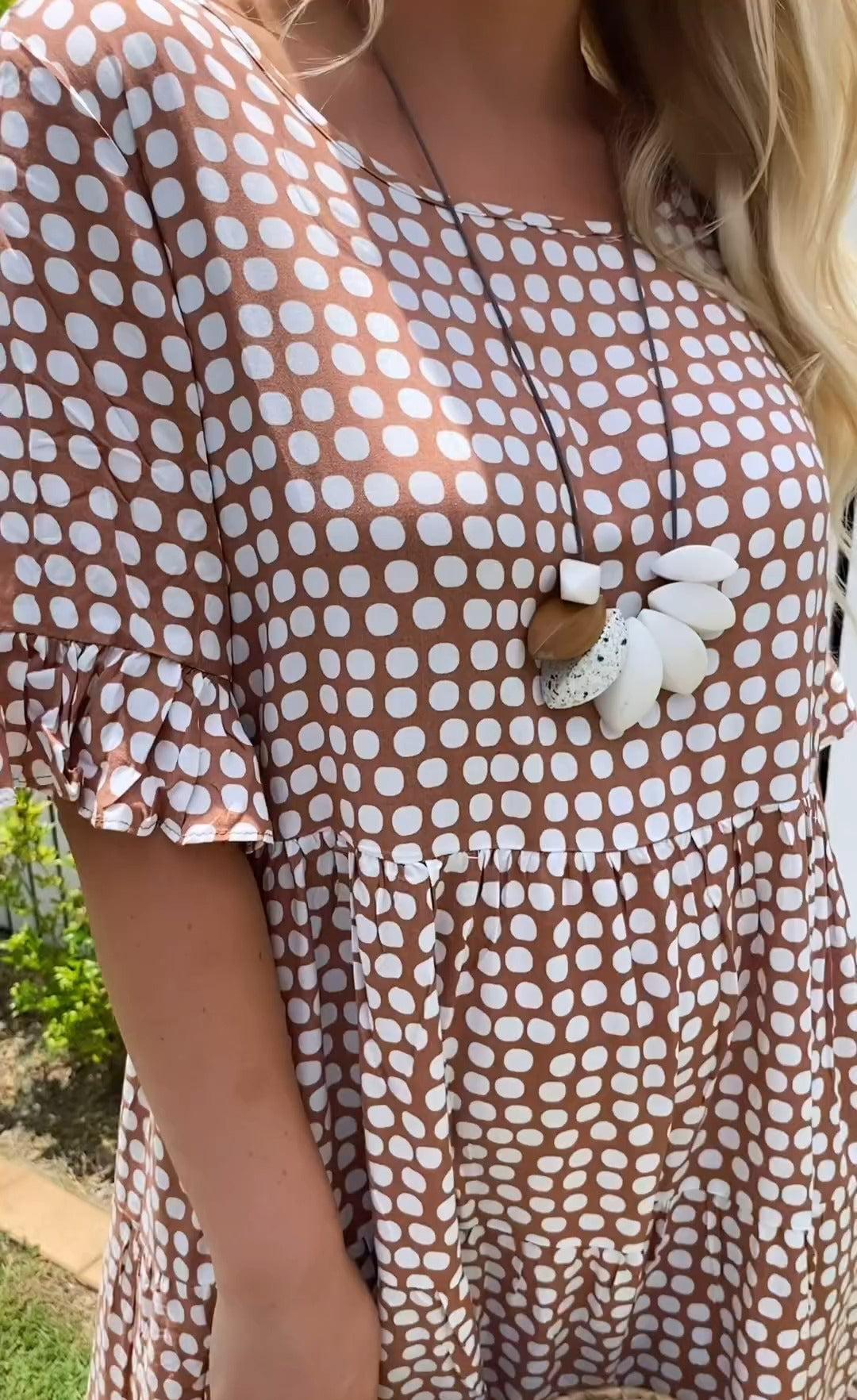 Zora | Sable Short-Sleeve Midi Dress - Avery & Hart Boutique