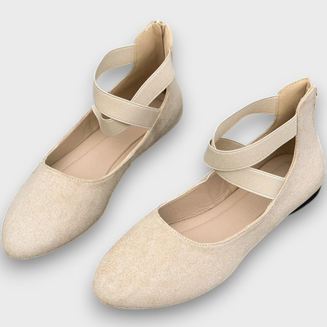Arlena | Elegant closed wedge shoes