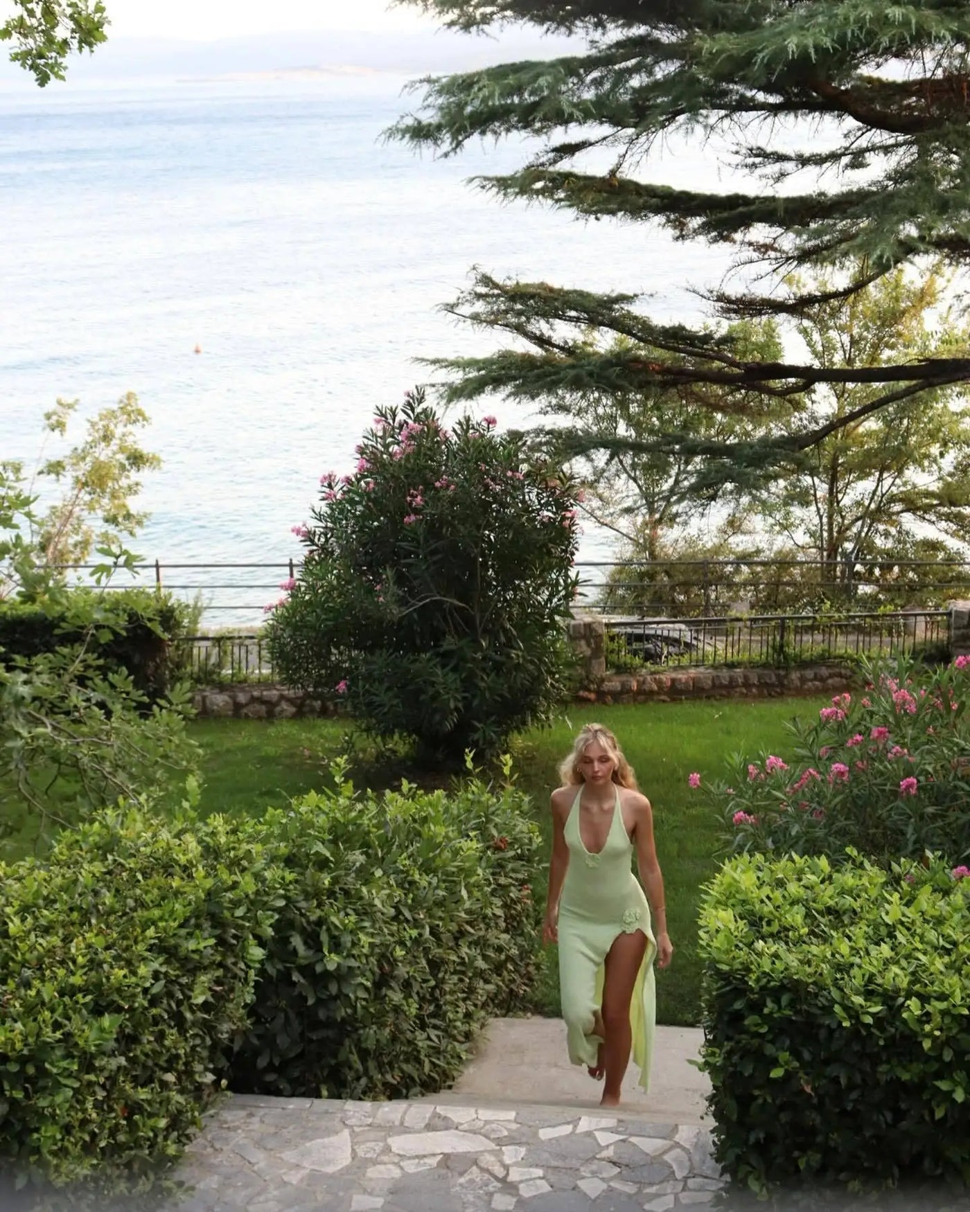 Liseth | Floral Muse Maxi Dress - Avery & Hart Boutique