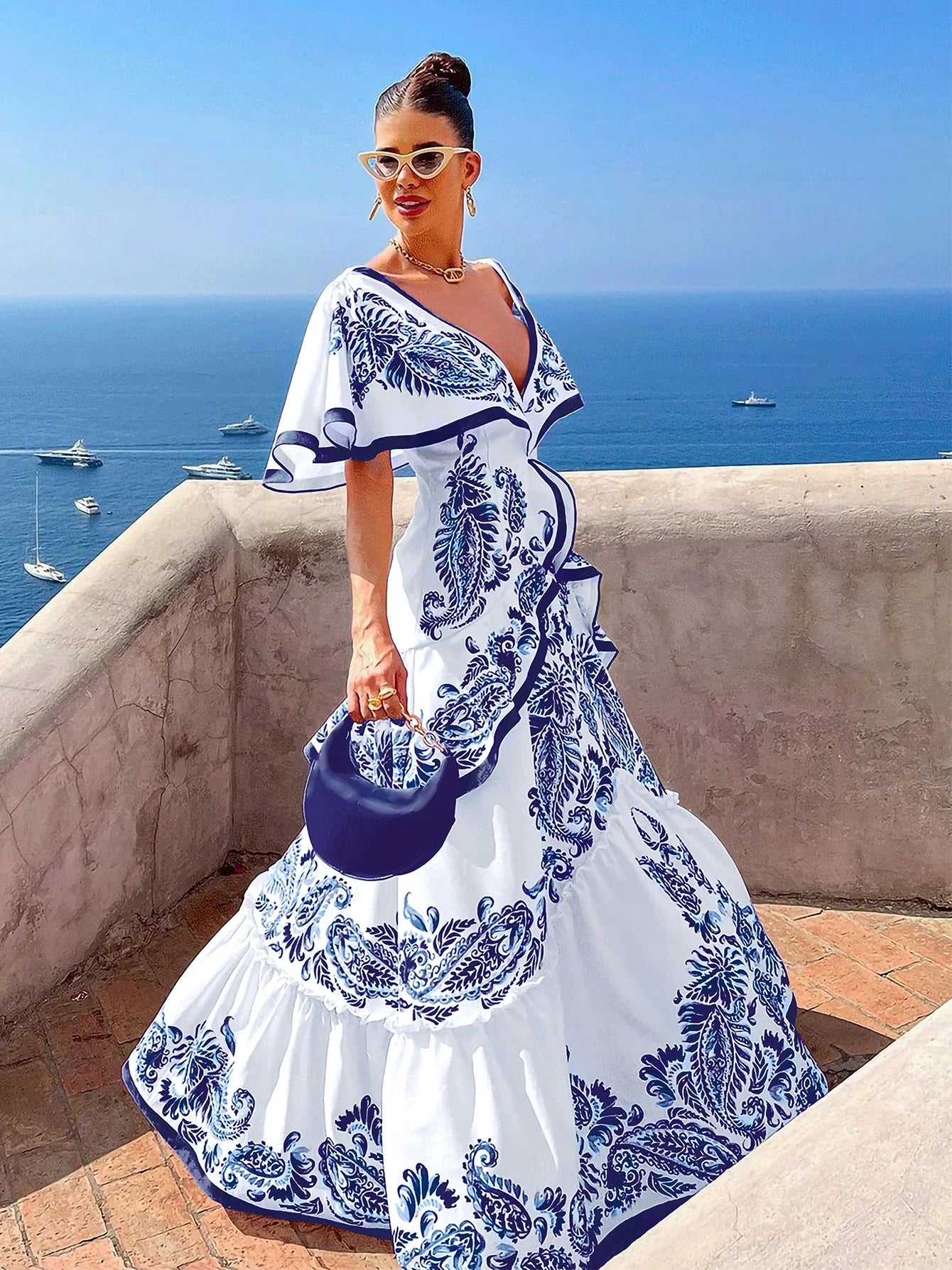 Diane | Sexy Dress with Ruffle Detail - Avery & Hart Boutique