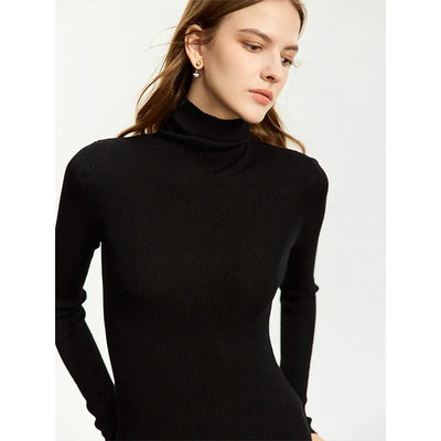 Claire | Minimalist Slim-Fit Turtleneck