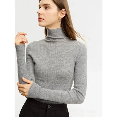 Claire | Minimalist Slim-Fit Turtleneck