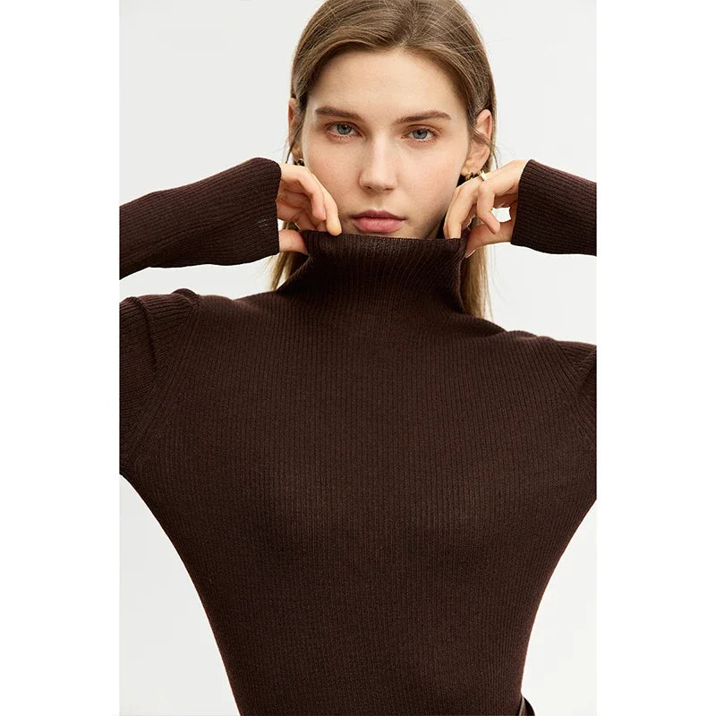 Claire | Minimalist Slim-Fit Turtleneck